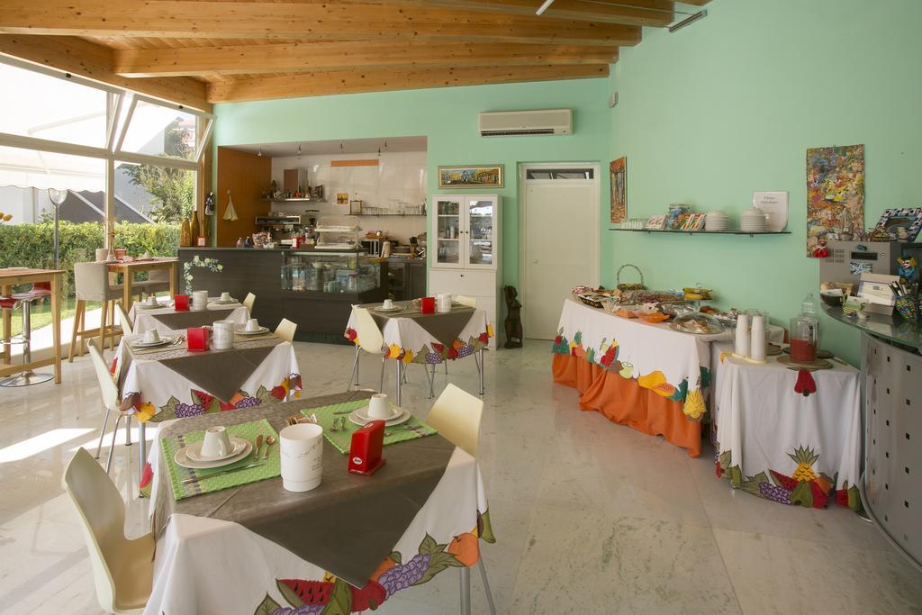 Hotel Vila Bahia Numana Luaran gambar