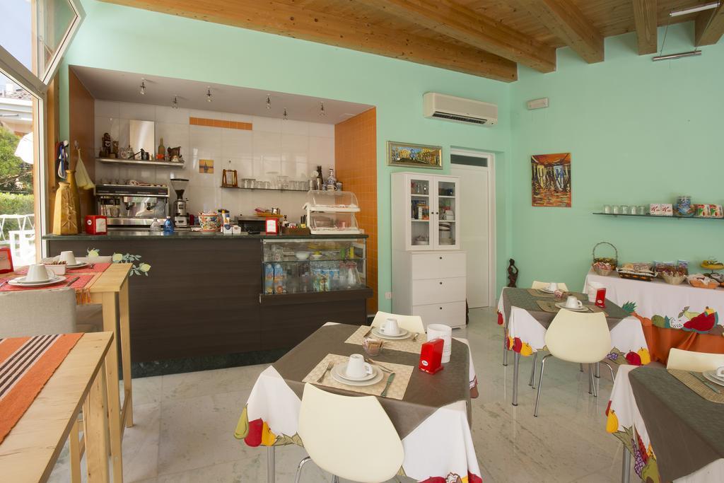 Hotel Vila Bahia Numana Luaran gambar