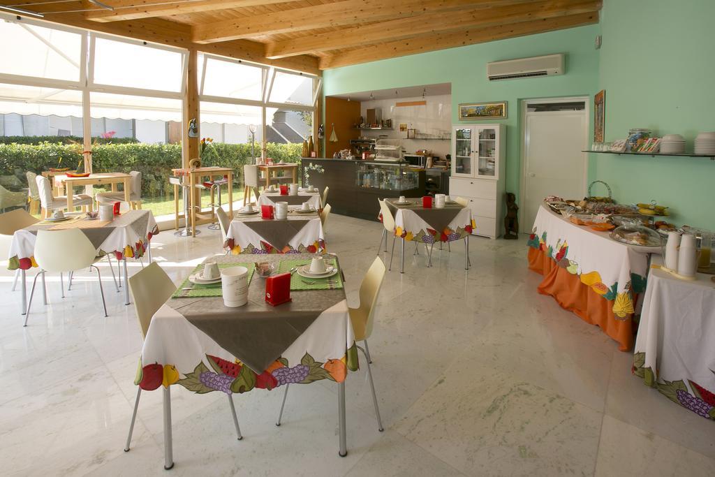 Hotel Vila Bahia Numana Luaran gambar